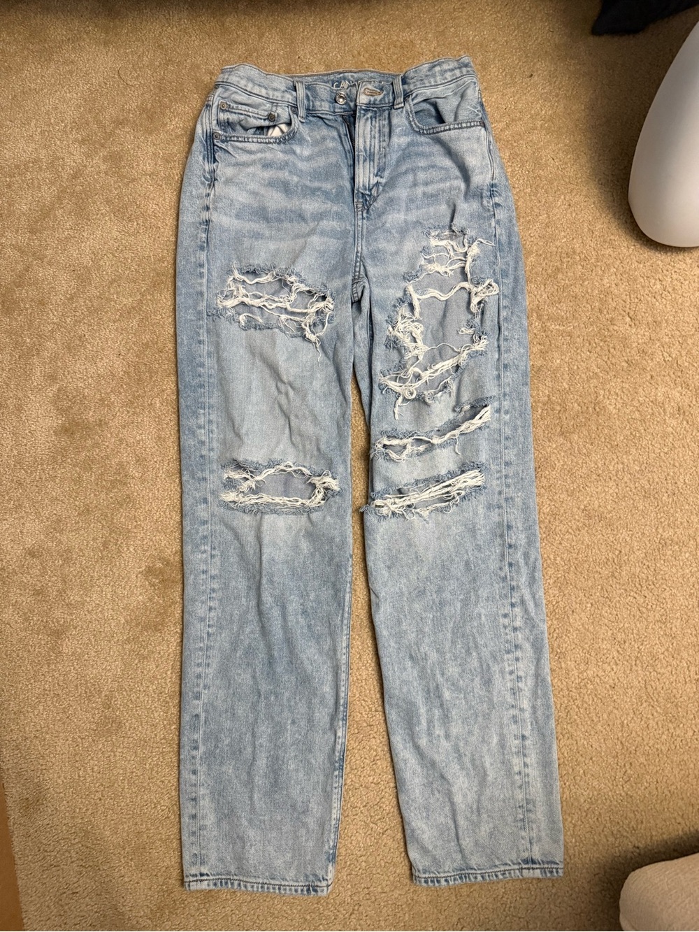 American Eagle Outfitters Light Blue Distressed Boyfriend Jeans